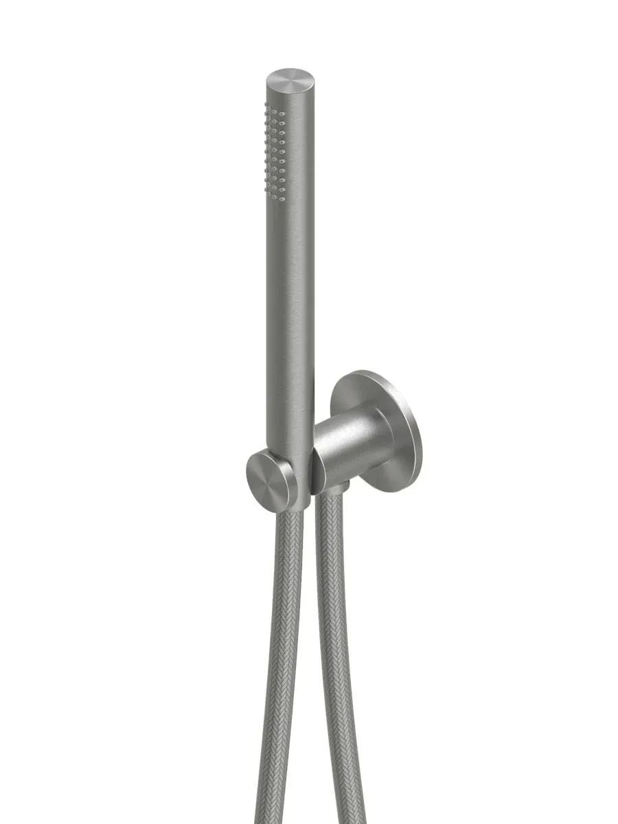 QuadroDesign levo hand shower with bracket and water connection
