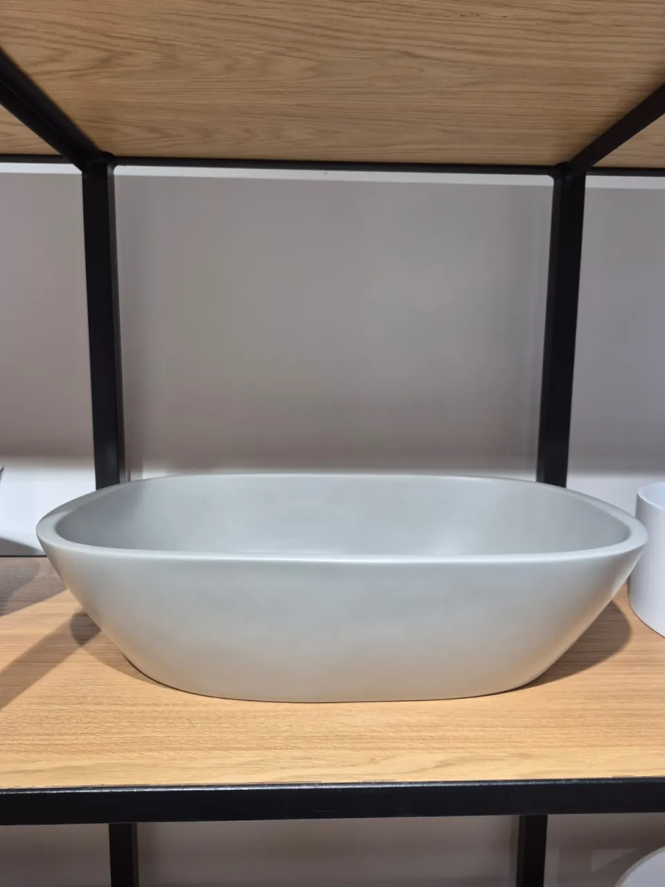 Aquila counter basin