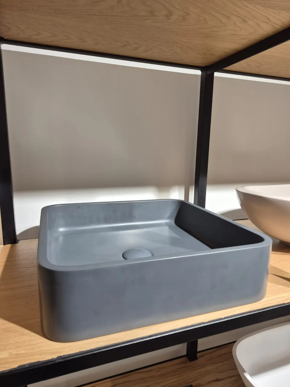 palatium counter basin